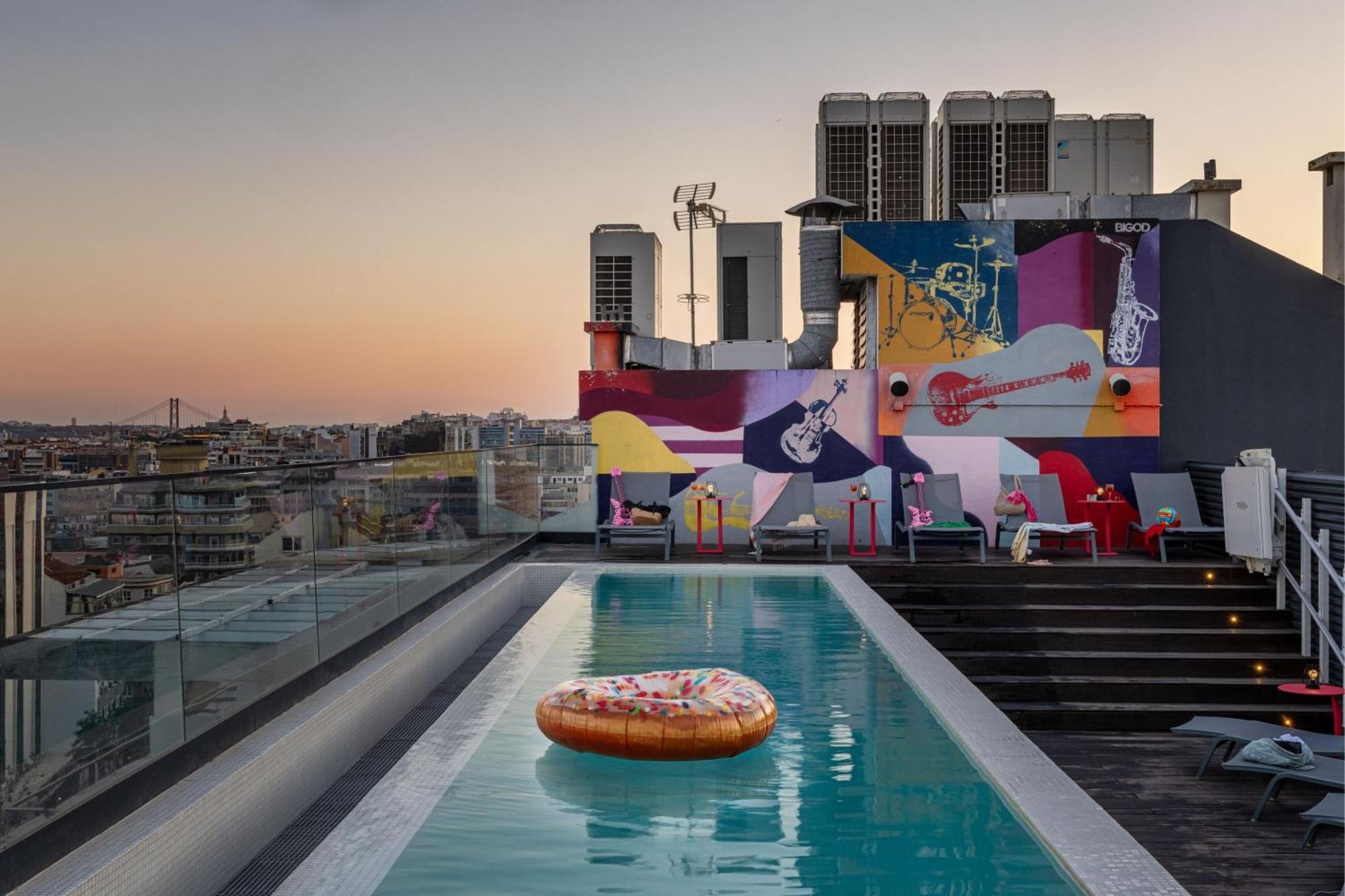 Moxy Lisbon City Exterior foto