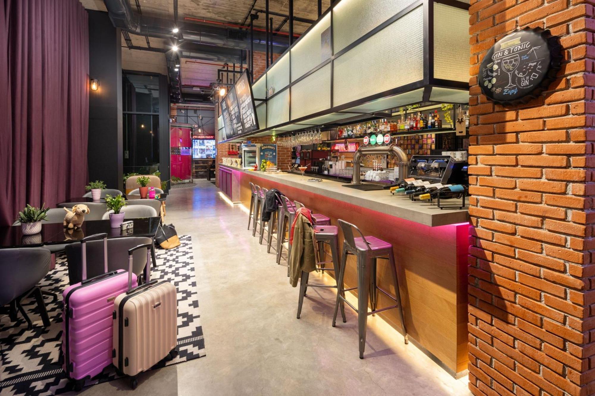 Moxy Lisbon City Exterior foto