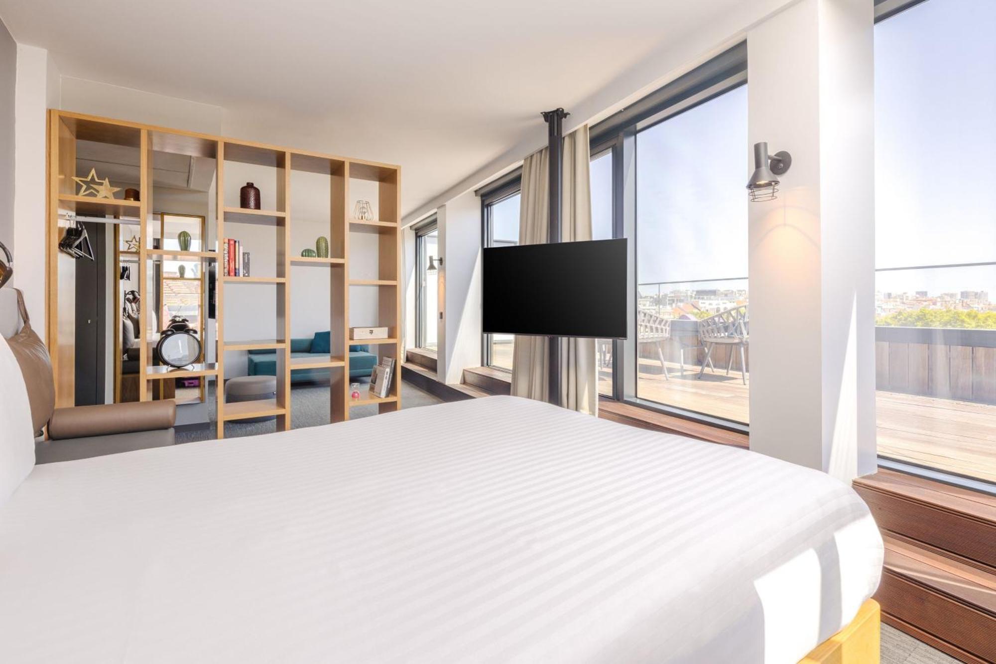 Moxy Lisbon City Exterior foto
